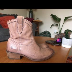 Frye Carson Shortie Boots - size 6.5